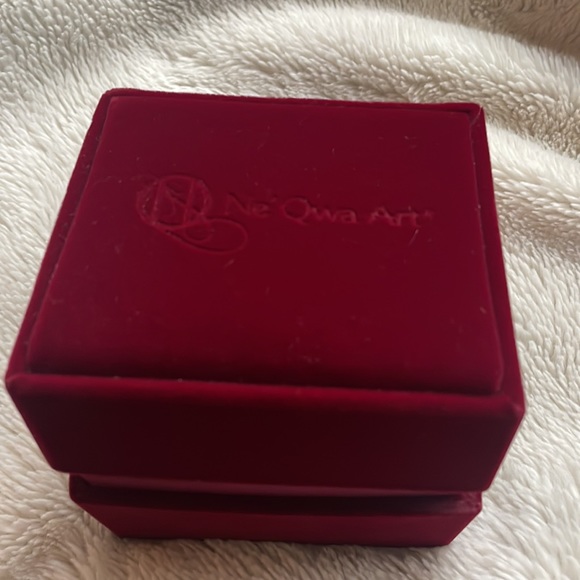 Ne’ Qwa Art Joys of Christmas ornament artist Susan Winget New in original box - Picture 3 of 11